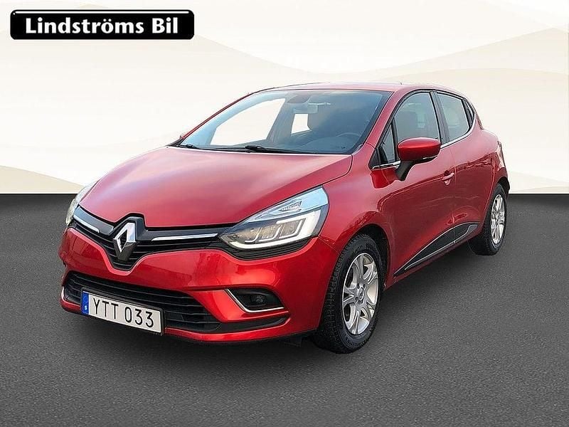 Röd Begagnad 2017 Renault Clio IV Intens Halvkombi | 109 900 kr (Marknadspris) - Bild 1/3