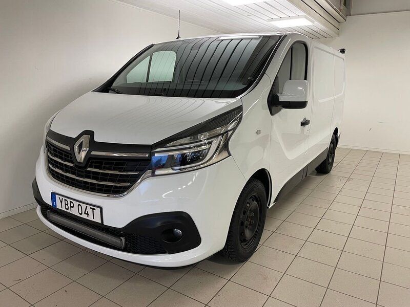 Vit Begagnad 2021 Renault Trafic Van | 219 000 kr - Bild 1/4