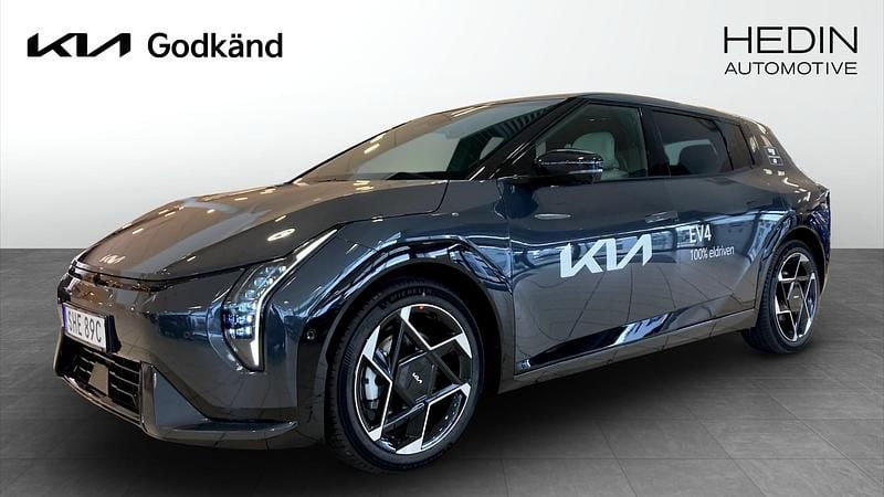 Begagnad 2025 Kia EV4 GT-Line Halvkombi | 623 400 kr - Bild 1/4