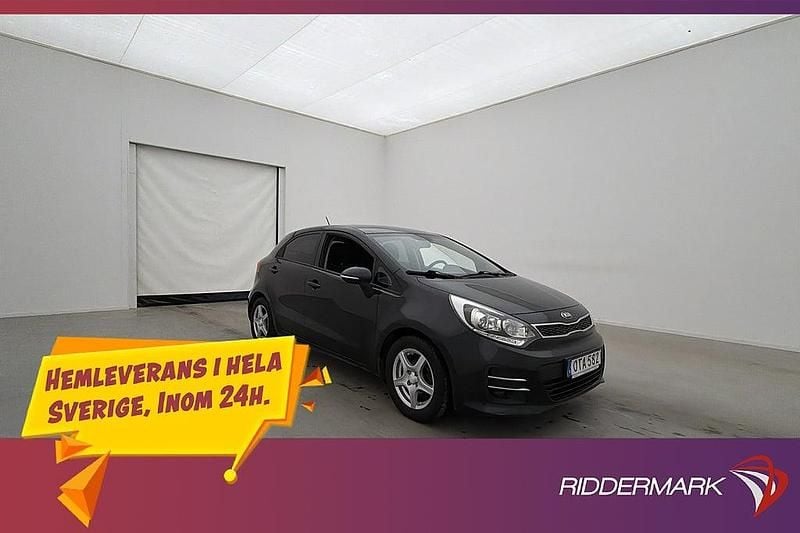 Svart Begagnad 2014 Kia Rio Halvkombi | 79 800 kr (Marknadspris) - Bild 1/3
