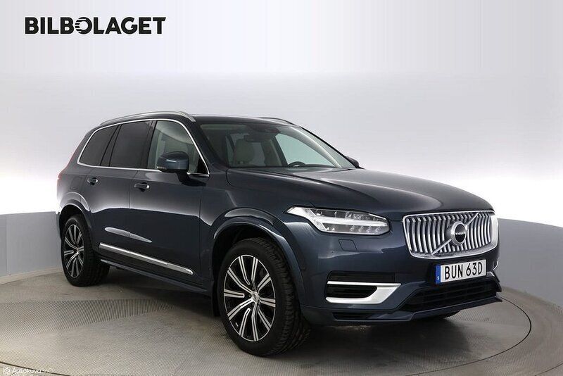 Mörkblå Begagnad 2021 Volvo XC90 Inscription SUV | 569 500 kr (Marknadspris) - Bild 1/4
