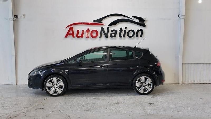 Begagnad Seat Leon FR 200 HK (147 kW) 2008 Svart Halvkombi