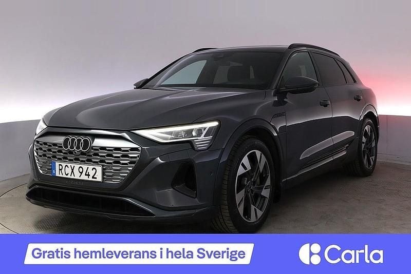 Grå Begagnad 2024 Audi Q8 e-tron Proline SUV | 499 990 kr (Bra pris) - Bild 1/4