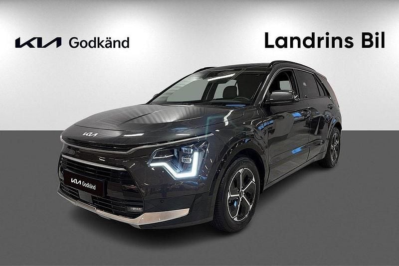 Mörkgrå Begagnad 2023 Kia Niro Advance SUV | 365 300 kr (Marknadspris) - Bild 1/4