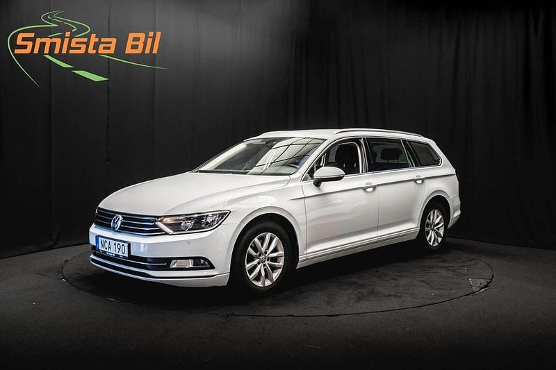 Vit Begagnad 2016 VW Passat Kombi | 159 600 kr (Superpris) - Bild 1/4