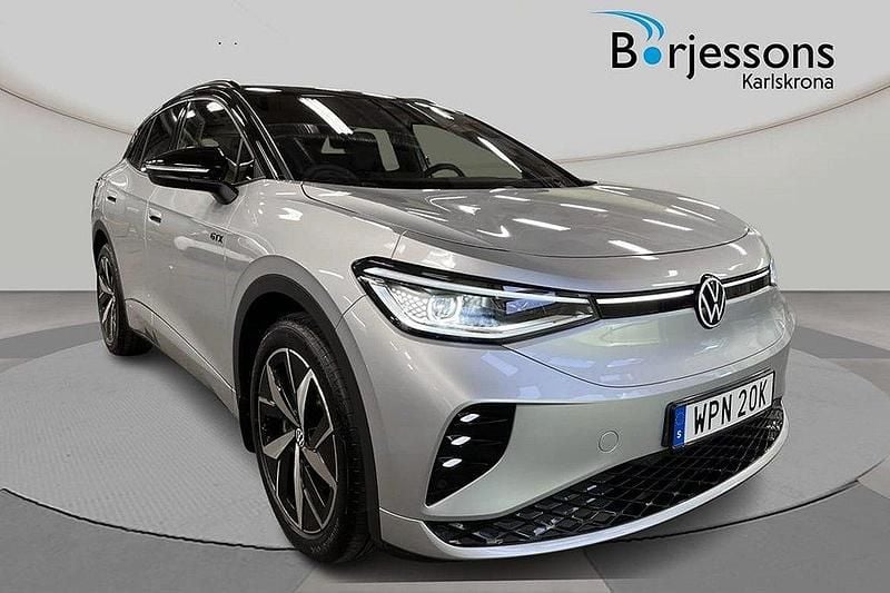 Silver Begagnad 2023 VW ID.4 GTX SUV | 459 000 kr (Bra pris) - Bild 1/4