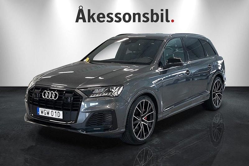 Grå Begagnad 2023 Audi Q7 SUV | 789 000 kr - Bild 1/4