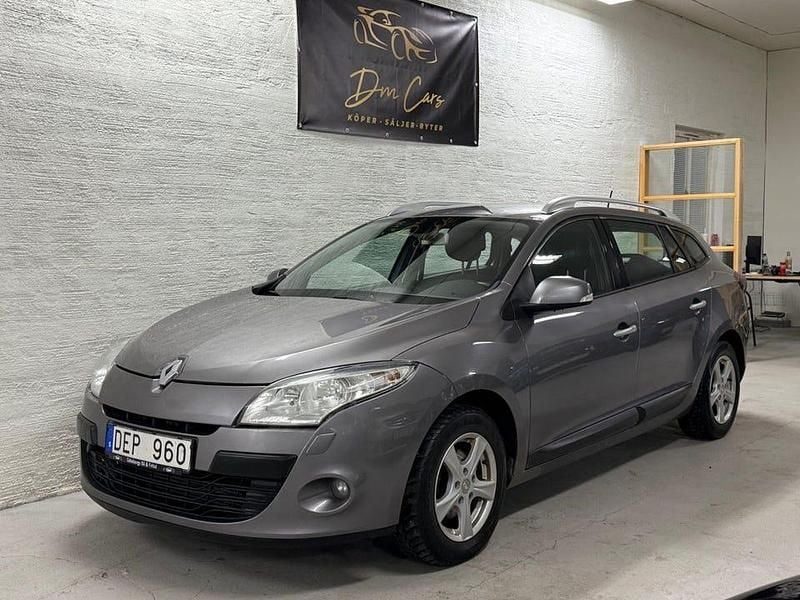 Grå Begagnad 2012 Renault Mégane GrandTour Kombi | 29 900 kr (Bra pris) - Bild 1/4