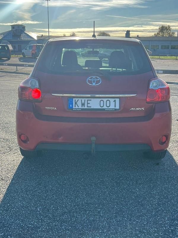 Begagnad Toyota Auris 132 HK (97 kW) 2010 Halvkombi