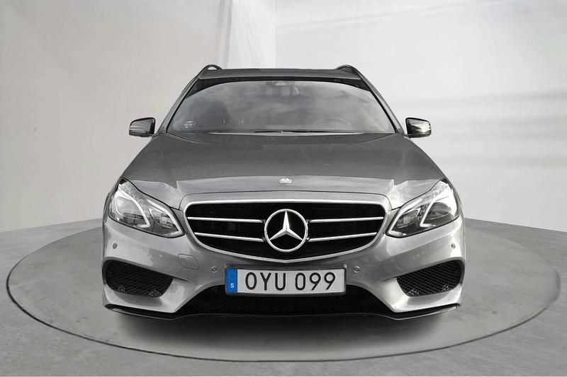 Begagnad Mercedes E220 AMG line 170 HK (125 kW) 2016 Grå Kombi