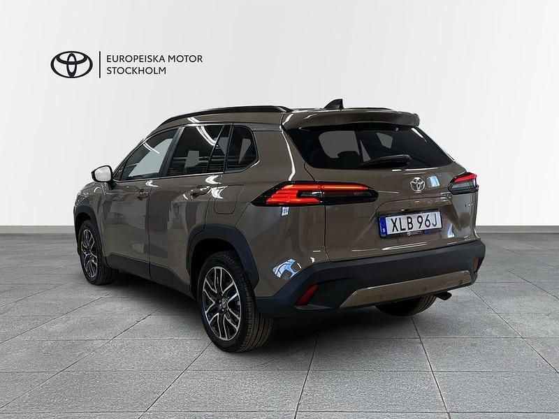 Begagnad Toyota Corolla Cross Style 197 HK (144 kW) 2025 Brun SUV