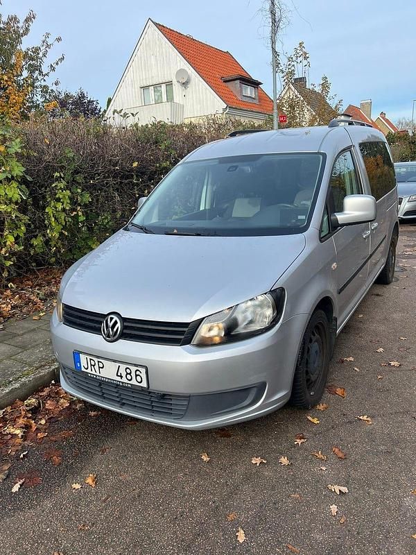 Begagnad 2012 VW Caddy Maxi Minibuss | 155 000 kr - Bild 1/4