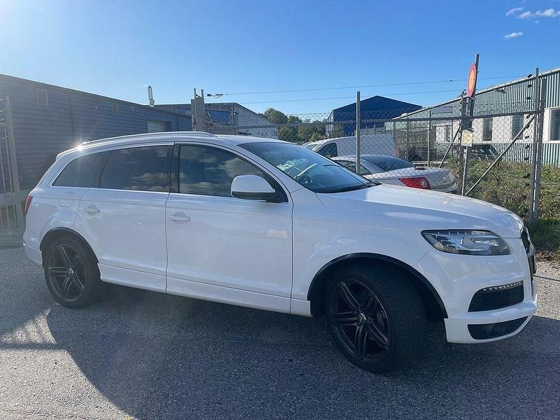 Begagnad 2011 Audi Q7 S-Line SUV | 164 900 kr (Dyr) - Bild 1/4