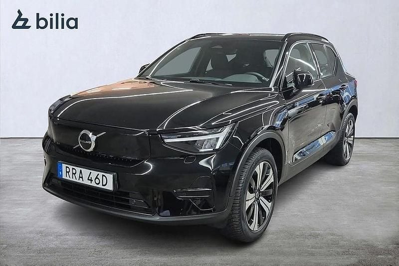 Begagnad Volvo XC40 Single Motor 175 kW (238 HK) 2022 Svart SUV