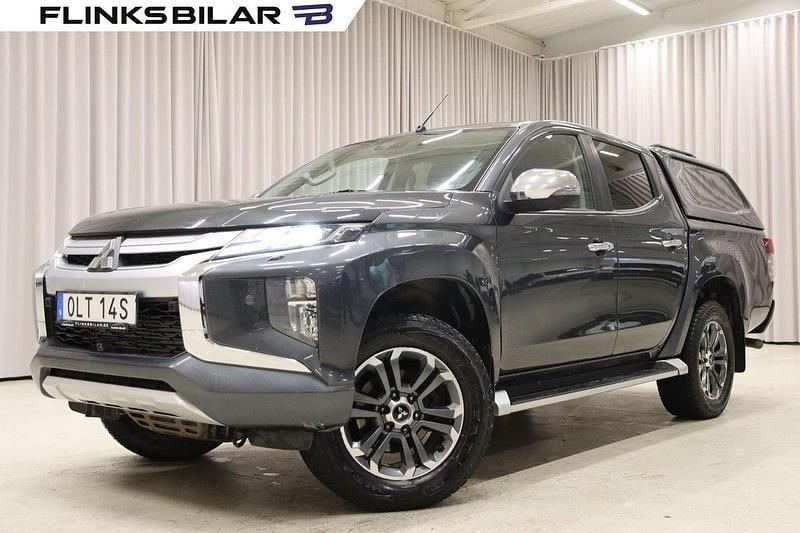 Grå (metallic) Begagnad 2020 Mitsubishi L200 Pickup | 279 900 kr (Superpris) - Bild 1/4