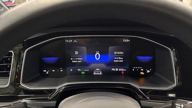 Vit Begagnad 2023 VW Taigo R-line SUV | 267 000 kr (Lite dyr) - Bild 1/4