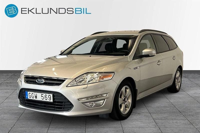 Grå Begagnad 2013 Ford Mondeo Sport Kombi | 79 900 kr (Marknadspris) - Bild 1/4