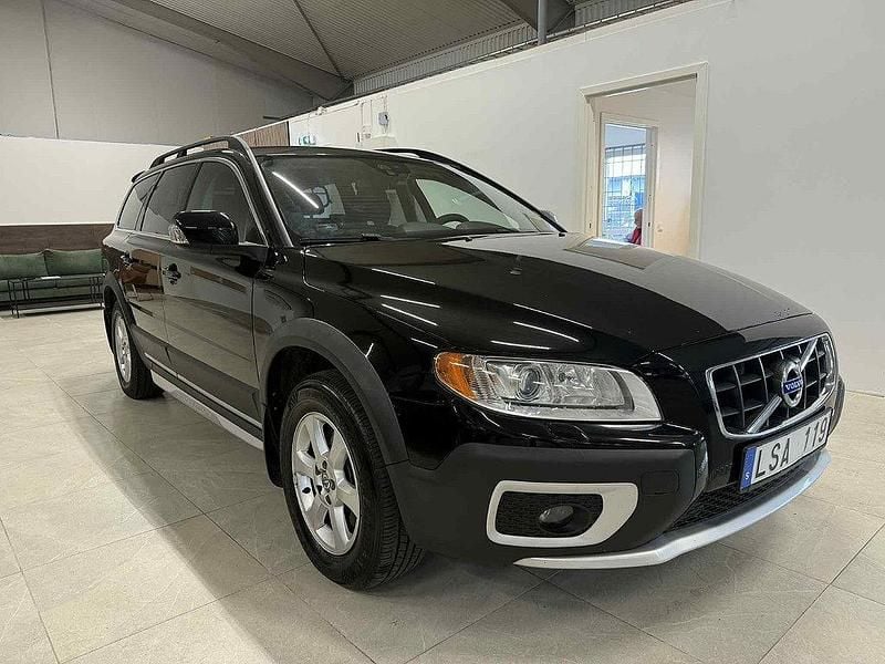 Svart Begagnad 2011 Volvo XC70 Momentum SUV | 109 900 kr (Marknadspris) - Bild 1/4