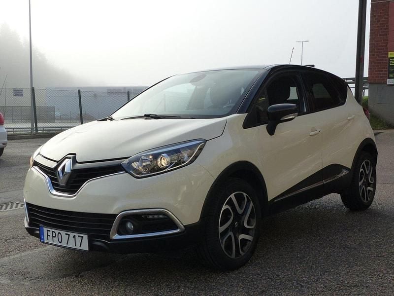 Flerfärgad (tvåfärgad) Begagnad 2016 Renault Captur SUV | 89 800 kr (Bra pris) - Bild 1/4