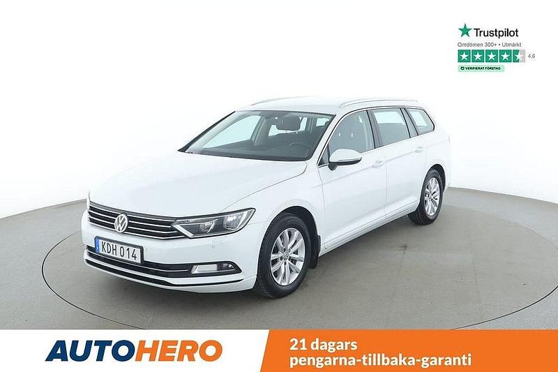 Vit Begagnad 2015 VW Passat Kombi | 154 000 kr (Marknadspris) - Bild 1/4