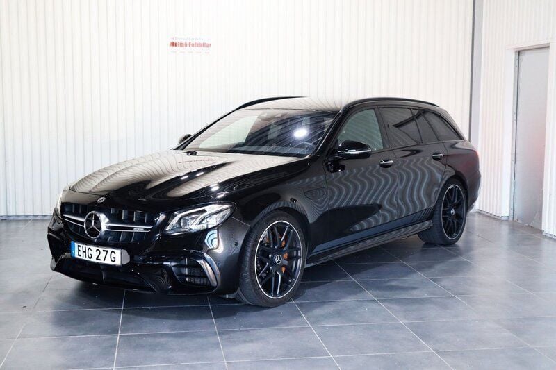 Svart Begagnad 2018 Mercedes E63S AMG AMG Kombi | 629 900 kr (Bra pris) - Bild 1/4