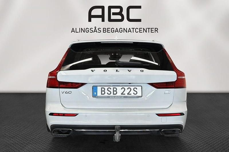 Begagnad Volvo V60 Inscription 340 HK (250 kW) 2021 Vit Kombi