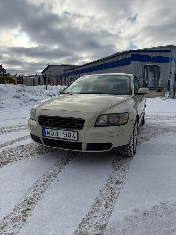 Begagnad Volvo S40 140 HK (102 kW) 2005 Sedan