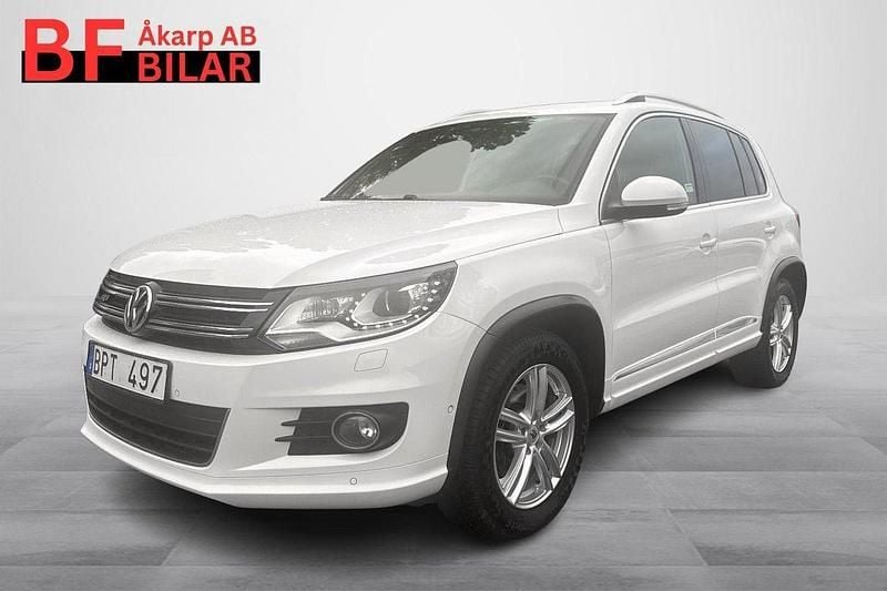 Vit Begagnad 2013 VW Tiguan Sportline SUV | 144 500 kr (Lite dyr) - Bild 1/4