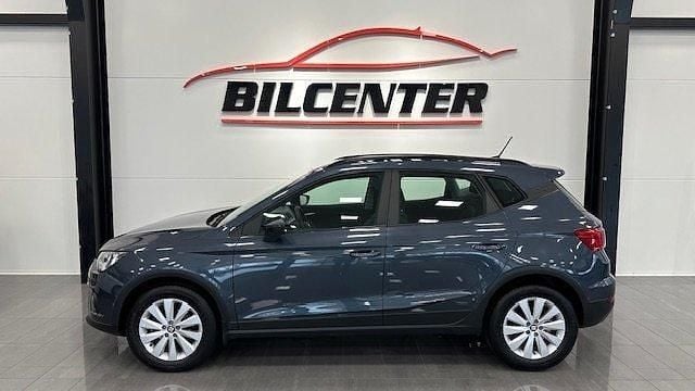 Mörkgrå (grå) Begagnad 2021 Seat Arona Style SUV | 169 800 kr (Bra pris) - Bild 1/4