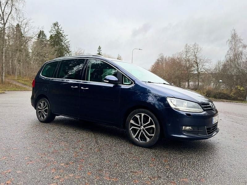 Begagnad VW Sharan 150 HK (110 kW) 2011 Minibuss