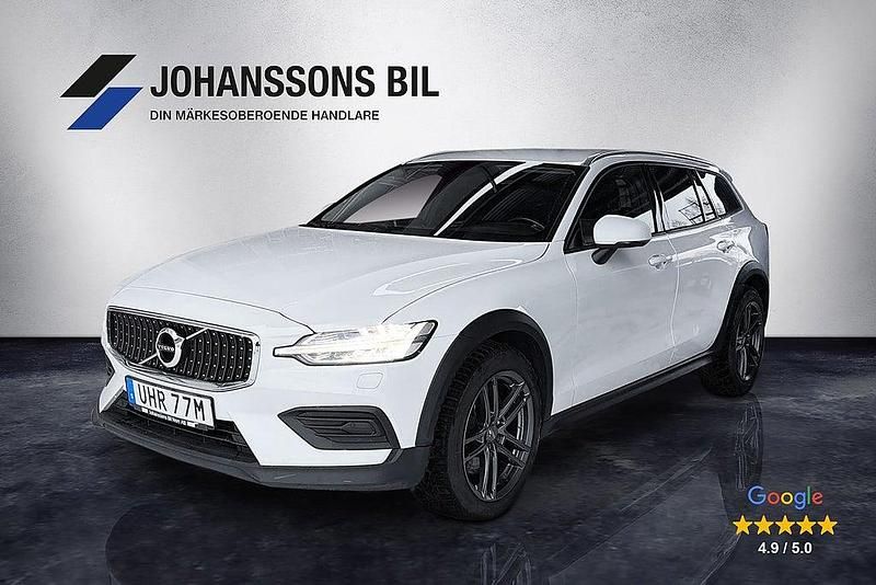 Vit Begagnad 2019 Volvo V60 CC Momentum Kombi | 264 900 kr (Marknadspris) - Bild 1/4