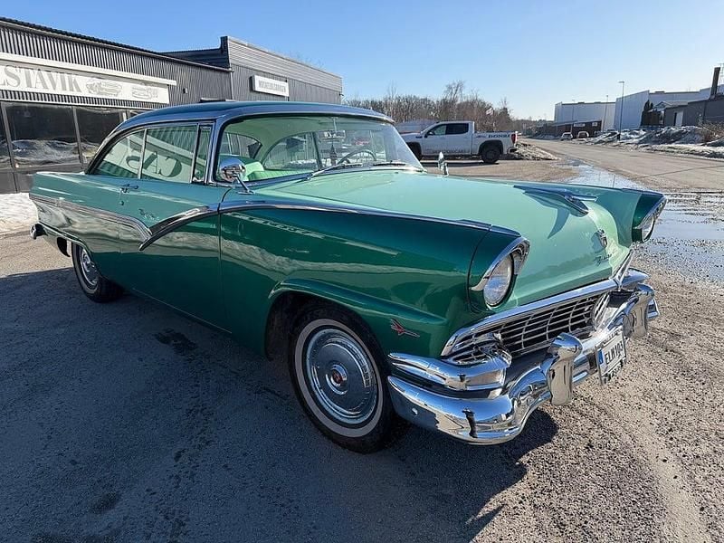 Begagnad Ford Fairlane 203 HK (149 kW) 1956 Flerfärgad Sedan