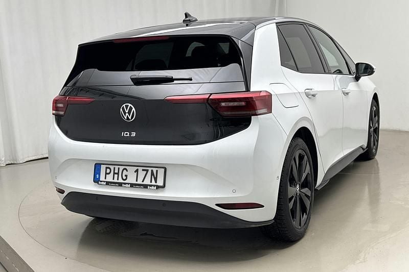 Begagnad VW ID.3 Edition 239 kW (326 HK) 2024 Vit Halvkombi