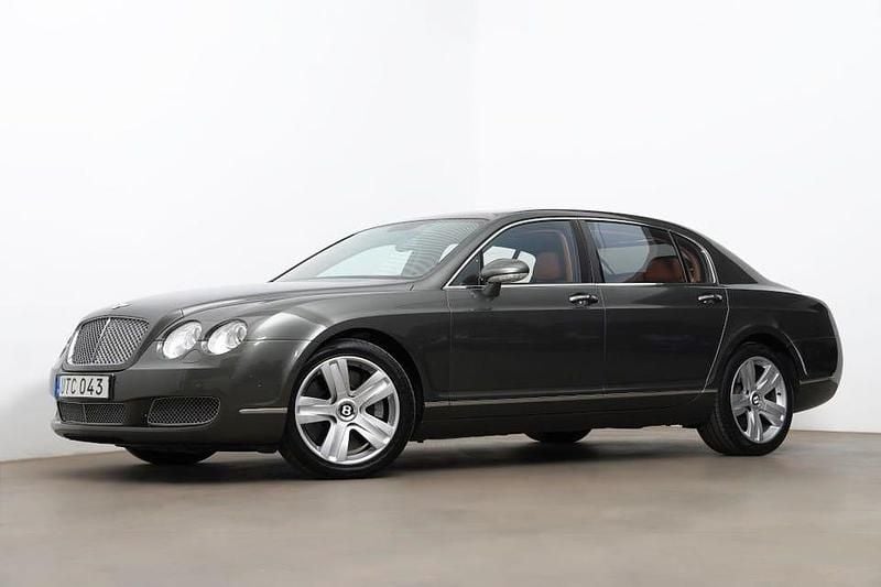 Begagnad Bentley Continental Flying Spur 561 HK (412 kW) 2007 Grön Sedan