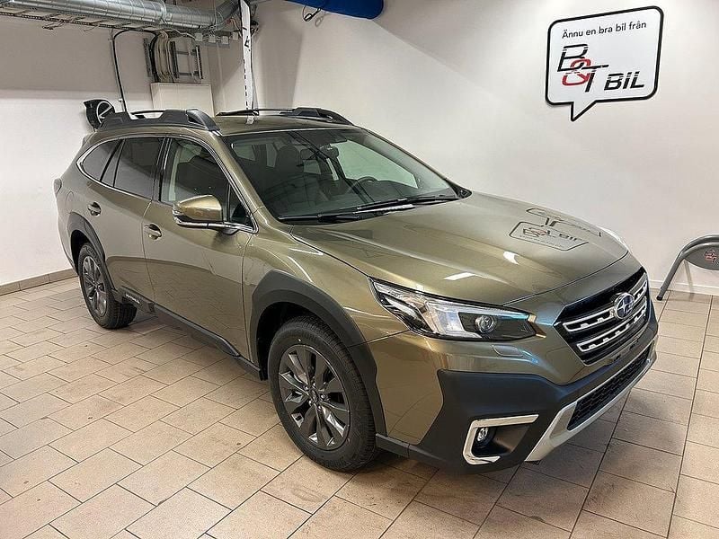 Grön Ny 2025 Subaru Outback SUV | 481 800 kr - Bild 1/4
