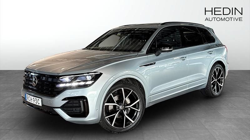 Silver Begagnad 2022 VW Touareg SUV | 639 900 kr (Marknadspris) - Bild 1/4