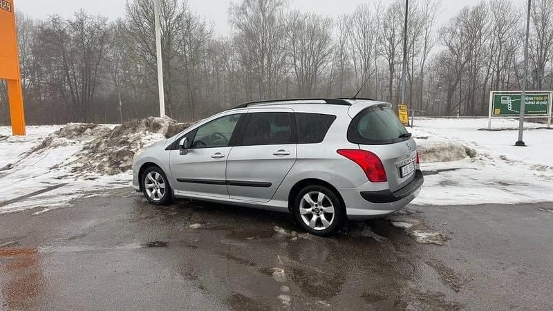 Begagnad Peugeot 308 SW 112 HK (82 kW) 2010 Ljusgrå Kombi