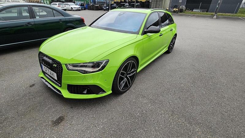 Grön Begagnad 2014 Audi RS6 Exclusive Kombi | 599 000 kr (Dyr) - Bild 1/4