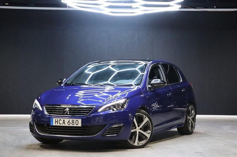 Mörkblå (blå) Begagnad 2015 Peugeot 308 GTi Halvkombi | 129 900 kr (Lite dyr) - Bild 1/4