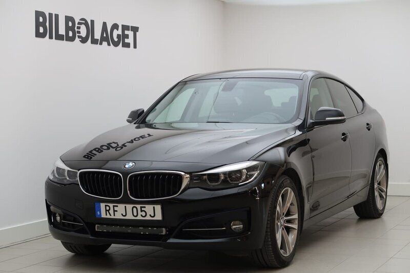 Svart Begagnad 2019 BMW 320 Gran Turismo Sport Line Halvkombi | 254 800 kr (Lite dyr) - Bild 1/4