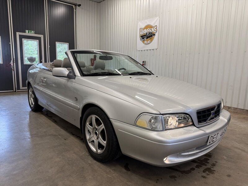 Silver Begagnad 2000 Volvo C70 Cab | 65 000 kr - Bild 1/4