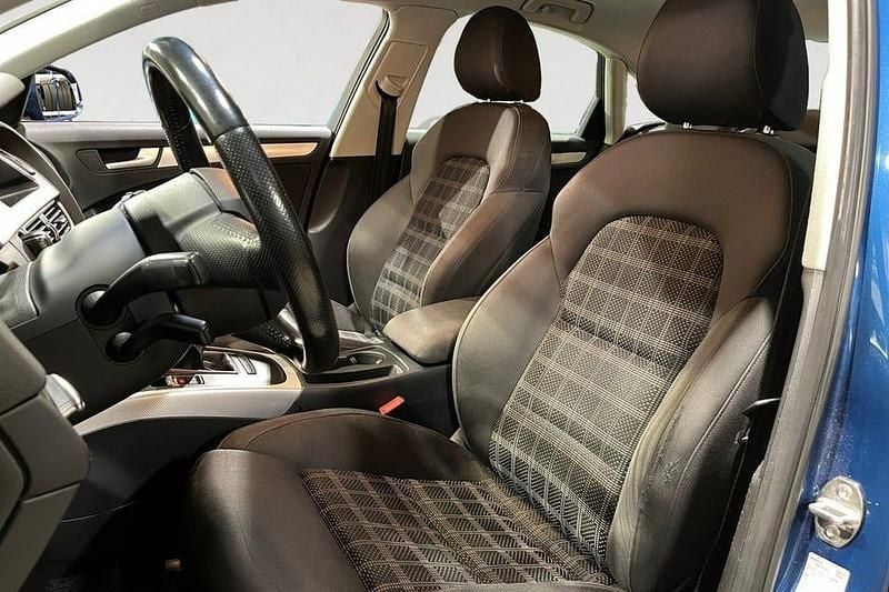 Begagnad Audi A4 180 HK (132 kW) 2011 Blå Sedan