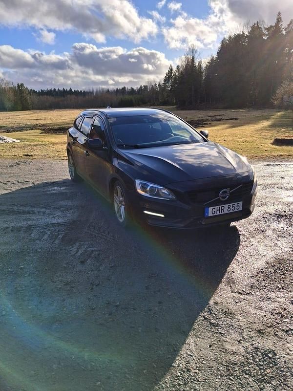 Begagnad Volvo V60 283 HK (208 kW) 2014 Kombi