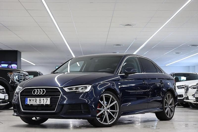 Begagnad Audi A3 S-Line 150 HK (110 kW) 2016 Blå Sedan