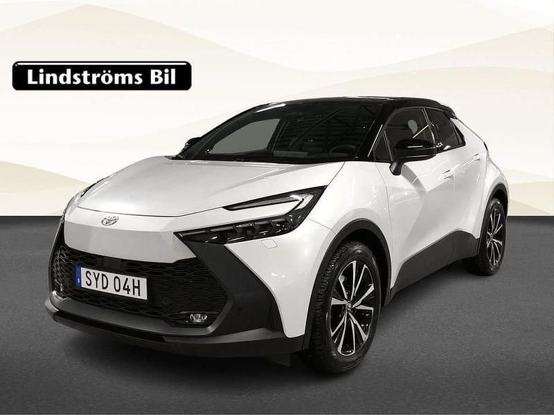 Vit Begagnad 2024 Toyota C-HR Style SUV | 399 000 kr (Bra pris) - Bild 1/3