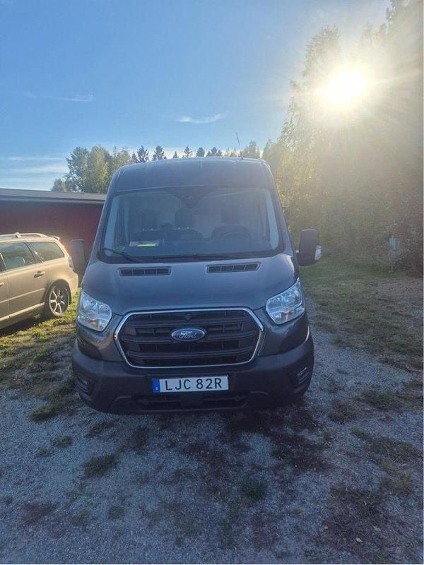 Grå Begagnad 2020 Ford Transit | 225 000 kr (Superpris) - Bild 1/4