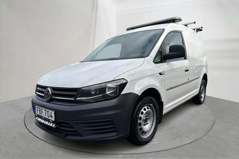 Vit Begagnad 2018 VW Caddy Minibuss | 110 000 kr (Superpris) - Bild 1/4
