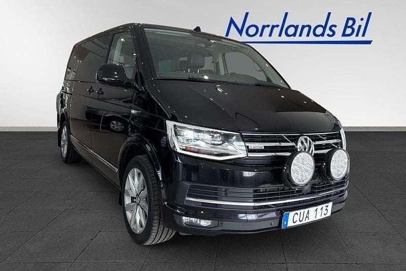 Svart Begagnad 2017 VW Multivan Kombi | 399 000 kr (Marknadspris) - Bild 1/4