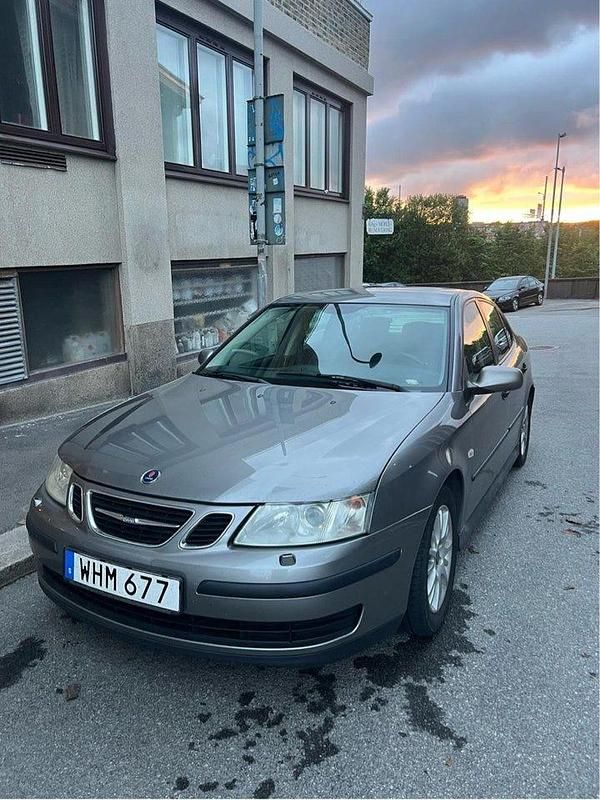 Begagnad 2005 Saab 9-3 Linear Sedan | 18 000 kr (Marknadspris) - Bild 1/4
