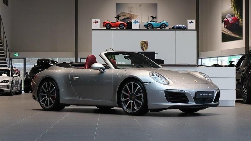 Silver Begagnad 2015 Porsche 911 Carrera S Cabriolet Cab | 1 079 000 kr - Bild 1/4